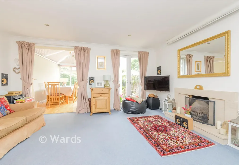 Lounge - High Street, Borough Green, Kent - Wards of Kent
