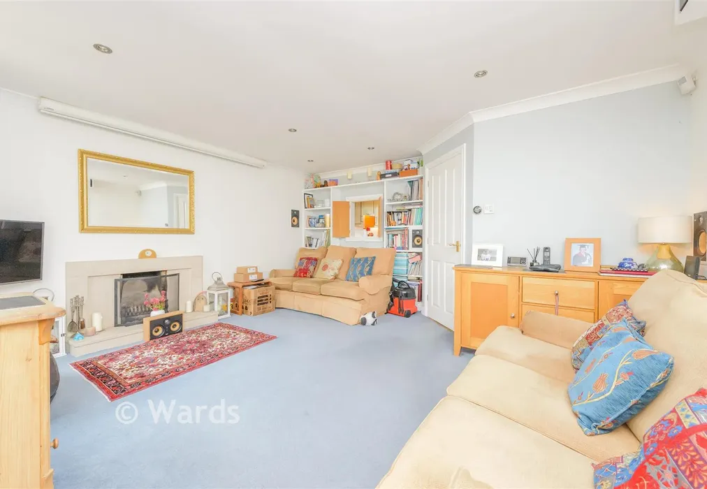 Lounge - High Street, Borough Green, Kent - Wards of Kent