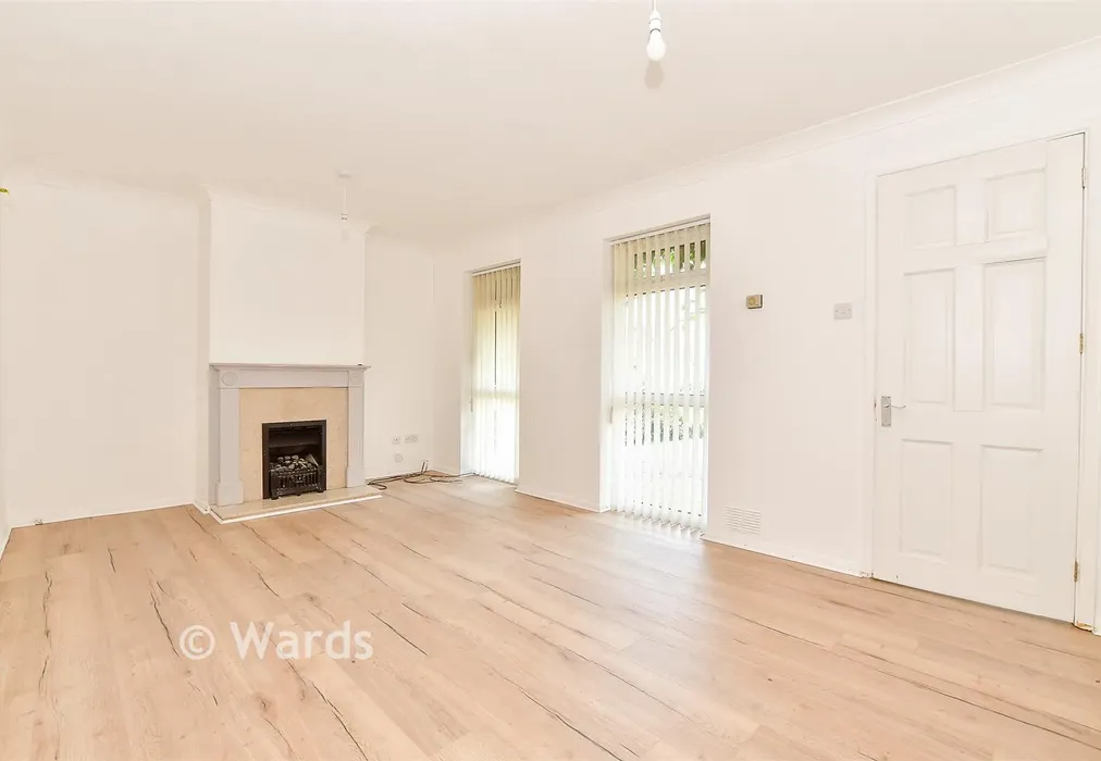 Lounge - Kenward Court, Hadlow, Kent - Wards of Kent