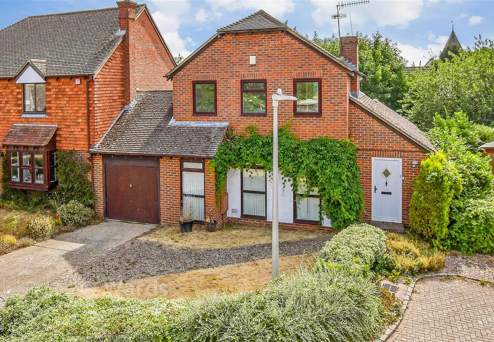 External (Web) : - Kenward Court, Hadlow, Kent - Wards of Kent