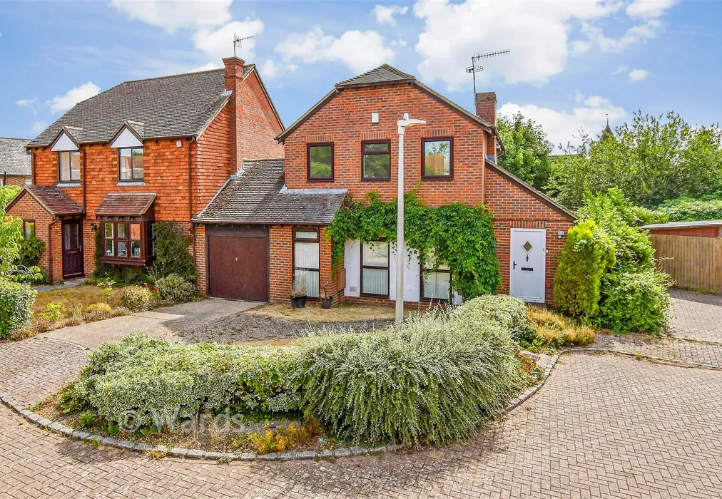 External (Brochure) : - Kenward Court, Hadlow, Kent - Wards of Kent