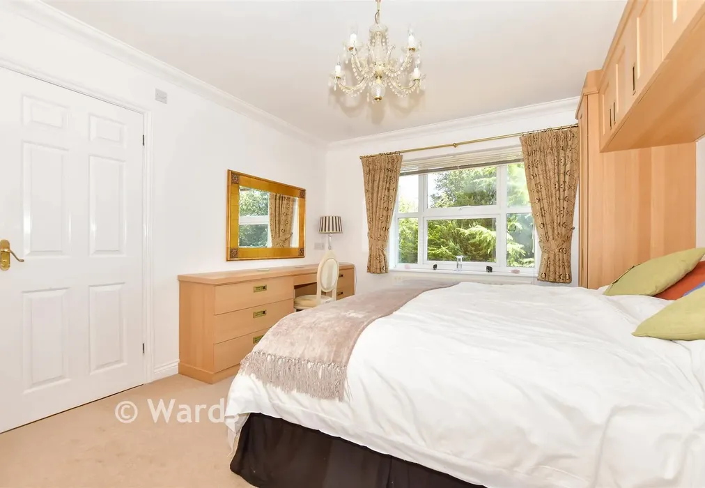 Bedroom 1 - Canterbury Road, Etchinghill, Kent - Wards of Kent