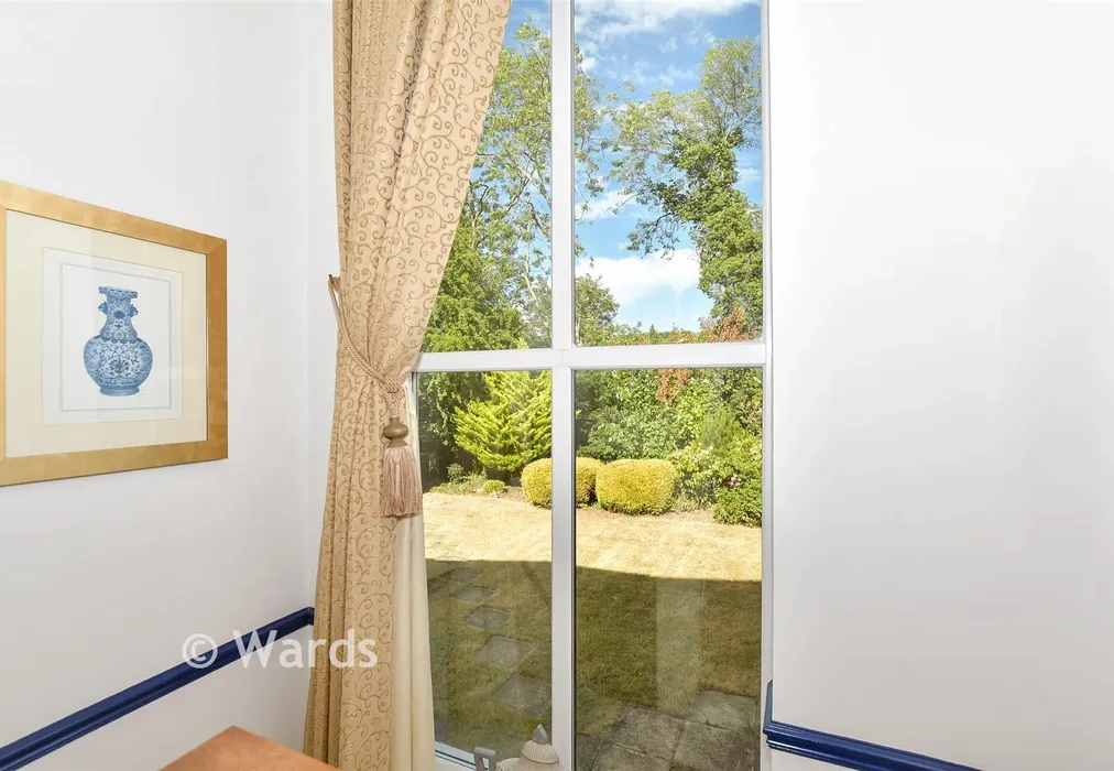 Internal Feature - Canterbury Road, Etchinghill, Kent - Wards of Kent