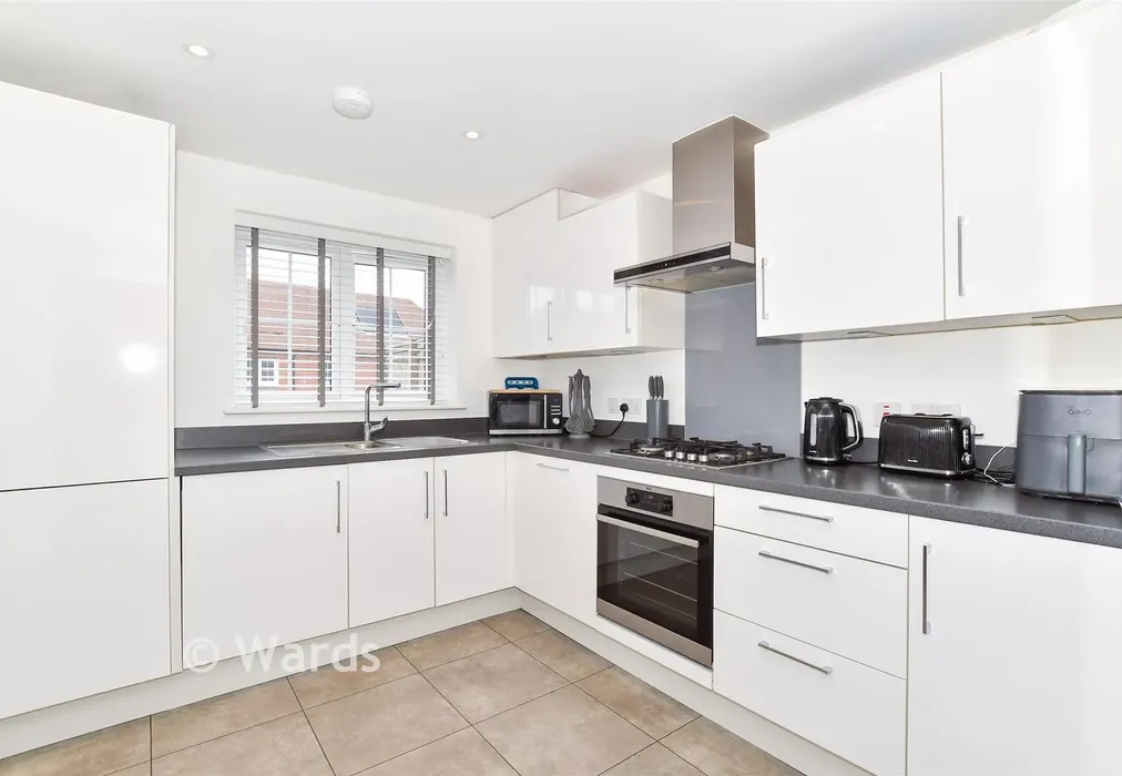Kitchen/Dining Room - Caldecott Road, Maidstone, Kent - Wards of Kent