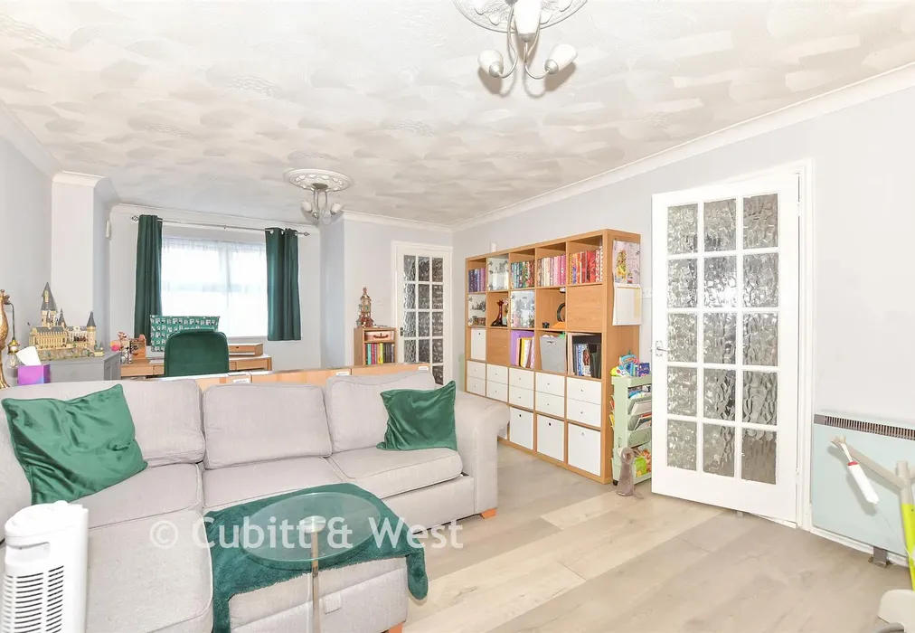 Lounge/Dining Room - Frensham Road, Southsea, Hampshire - Wards of Kent
