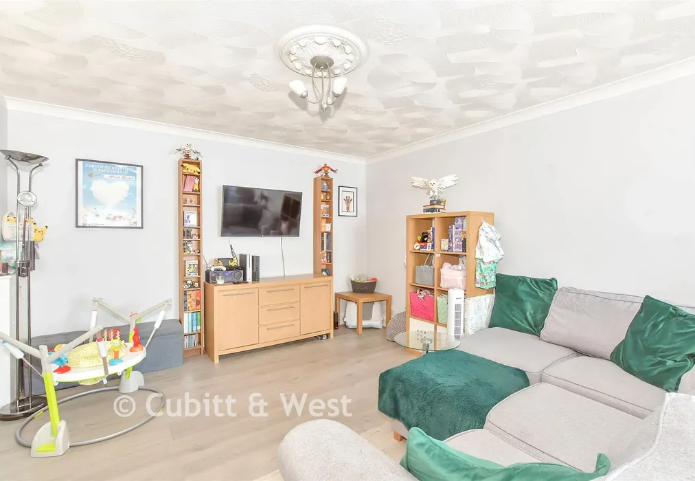 Lounge/Dining Room - Frensham Road, Southsea, Hampshire - Wards of Kent