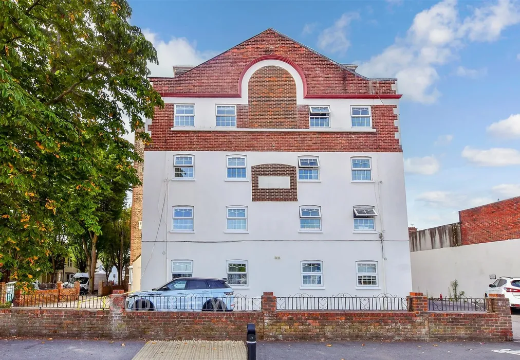 Front (Web) - Frensham Road, Southsea, Hampshire - Wards of Kent