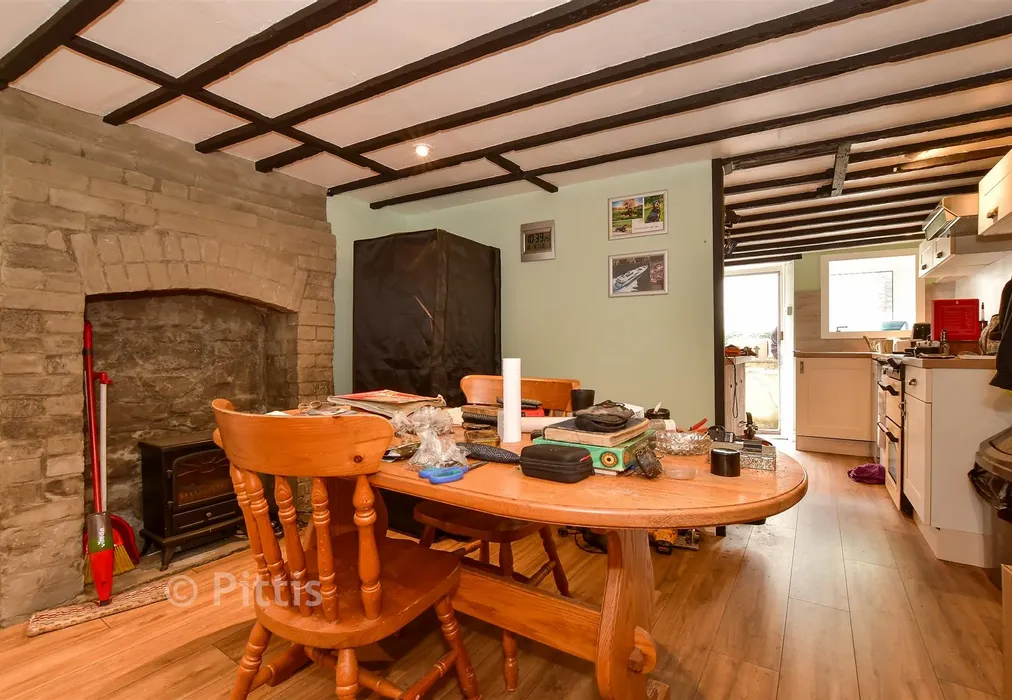 Dining Area - Melville Street, Ryde, Isle of Wight - Wards of Kent