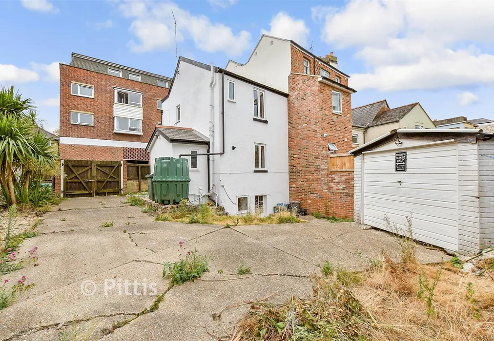 Rear Garden - Melville Street, Ryde, Isle of Wight - Wards of Kent