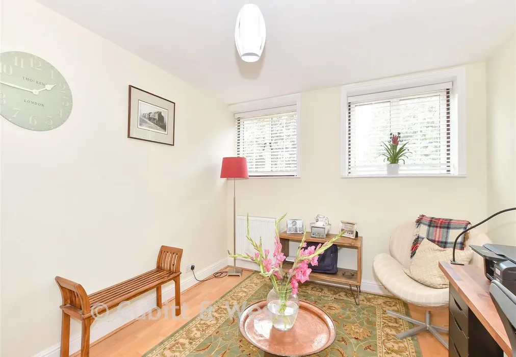 Bedroom 4. - Mill Lane, North Chailey, Lewes, East Sussex - Wards of Kent