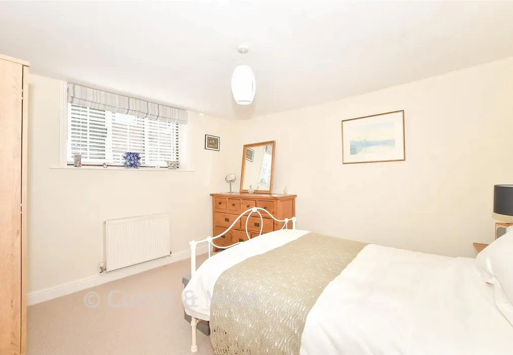 Bedroom 2 - Mill Lane, North Chailey, Lewes, East Sussex - Wards of Kent