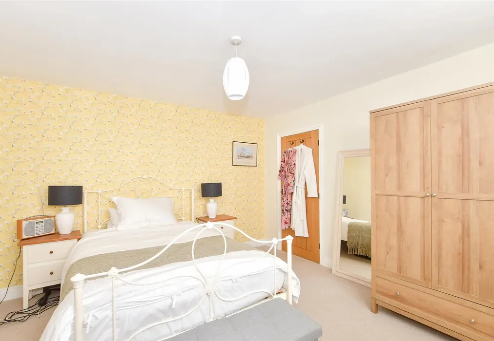 Bedroom 2 - Mill Lane, North Chailey, Lewes, East Sussex - Wards of Kent