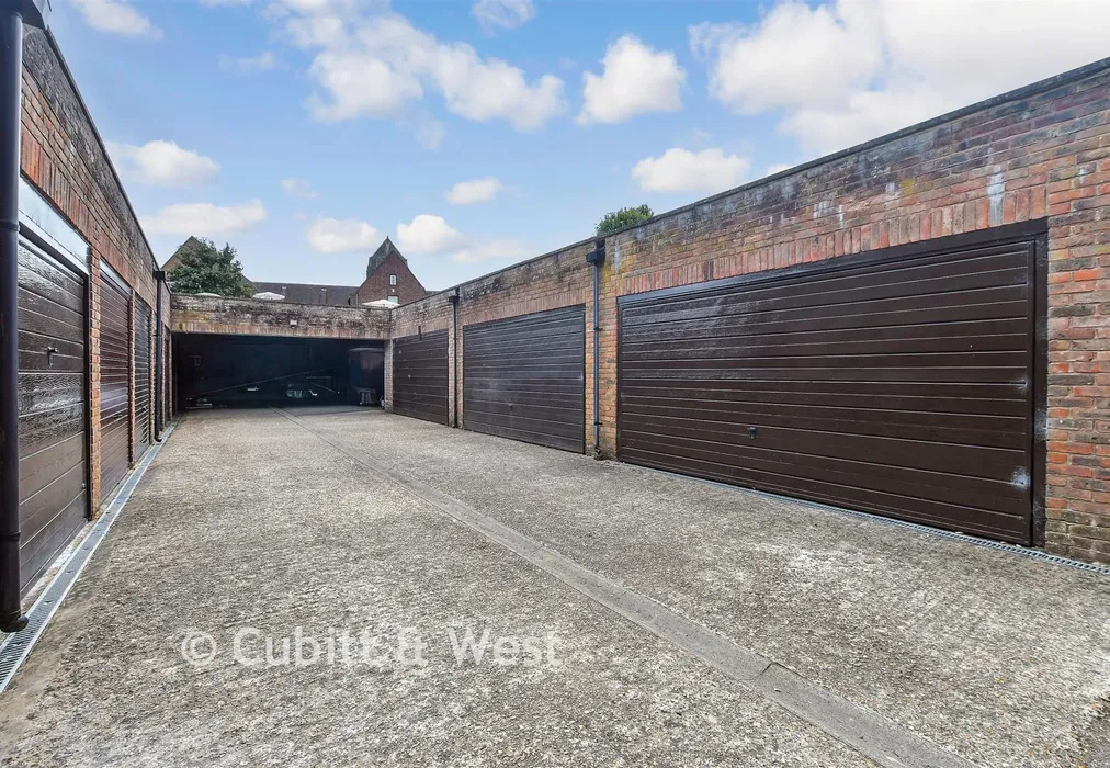 Garage - Mill Lane, North Chailey, Lewes, East Sussex - Wards of Kent