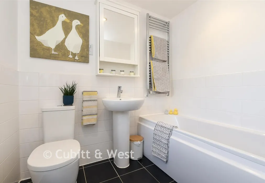 Bathroom - Haine Close, Horley, Surrey - Wards of Kent