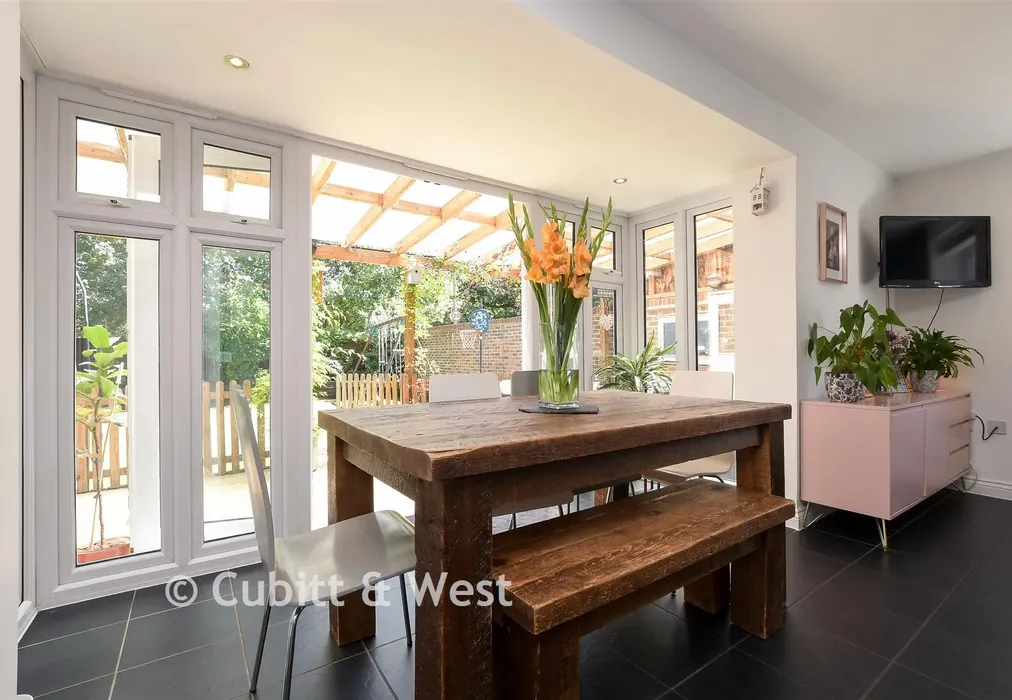 Kitchen/Diner - Haine Close, Horley, Surrey - Wards of Kent