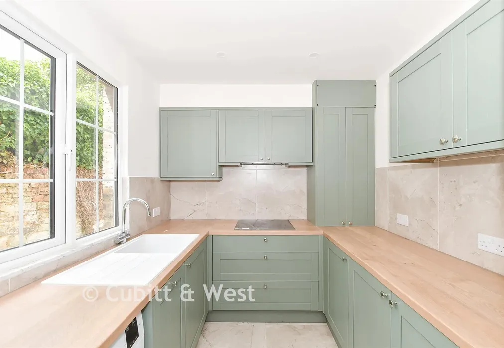 Kitchen - London Road, Forest Row, East Sussex - Wards of Kent