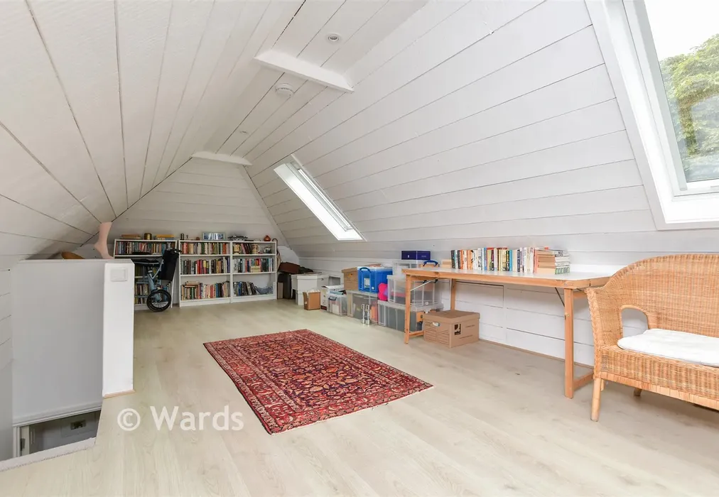 Loft Room - The Paddocks, Broadstairs, Kent - Wards of Kent