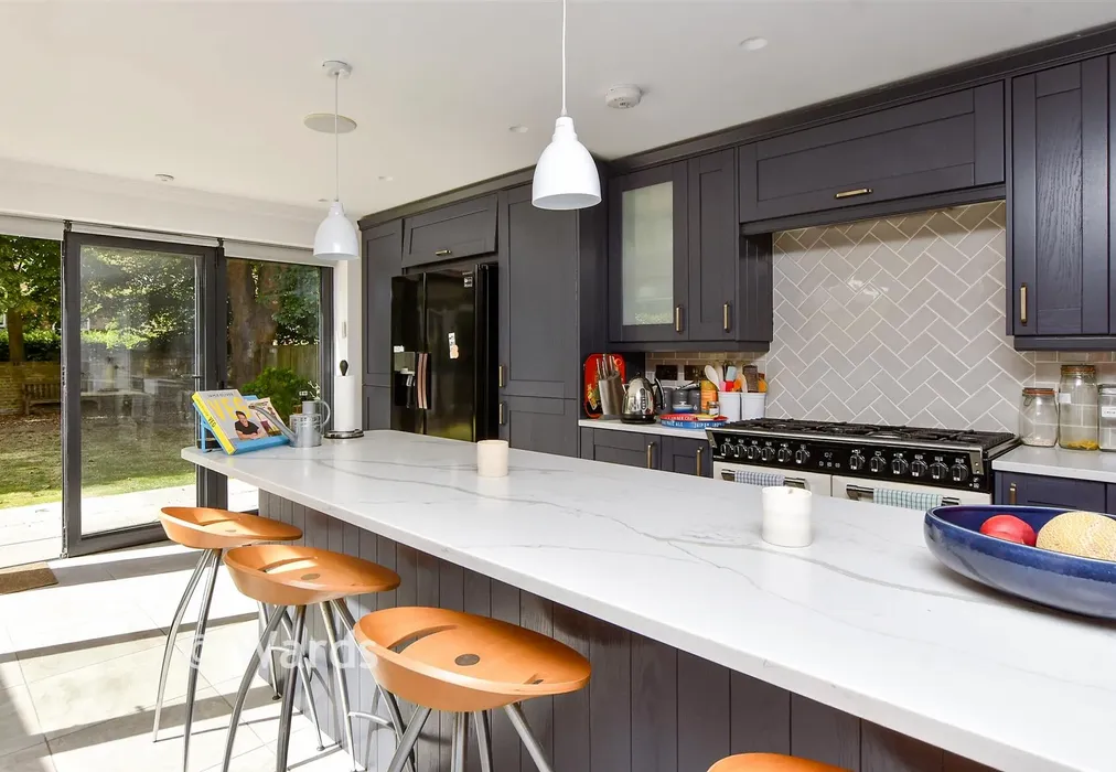 Kitchen - The Paddocks, Broadstairs, Kent - Wards of Kent