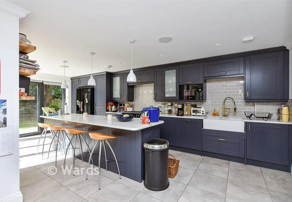 Kitchen - The Paddocks, Broadstairs, Kent - Wards of Kent
