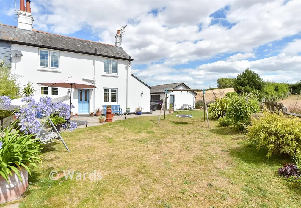 Rear Garden - The Green, Eythorne, Dover, Kent - Wards of Kent