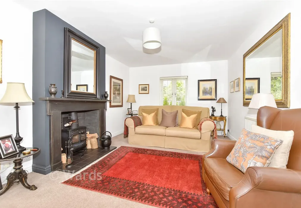Lounge - The Green, Eythorne, Dover, Kent - Wards of Kent