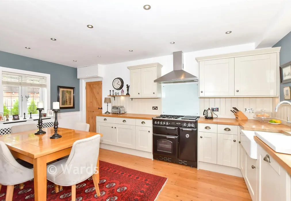 Kitchen/Diner - The Green, Eythorne, Dover, Kent - Wards of Kent