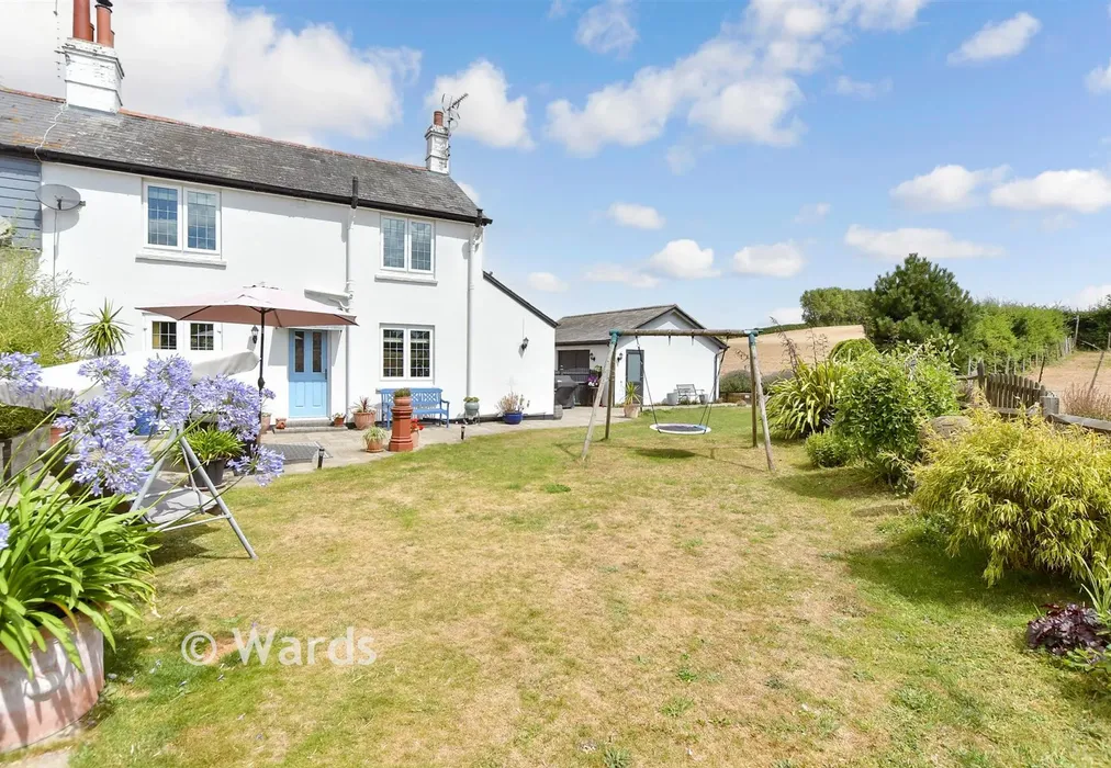 Rear Garden - The Green, Eythorne, Dover, Kent - Wards of Kent