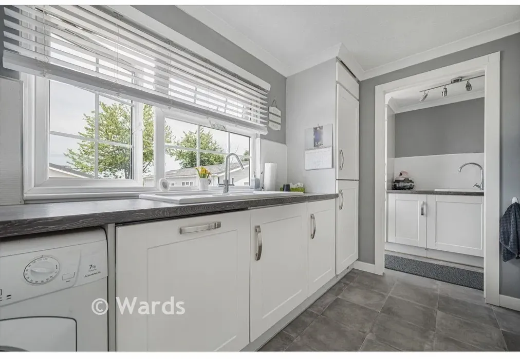 Kitchen - Labour In Vain Road, Wrotham, Sevenoaks, Kent - Wards of Kent