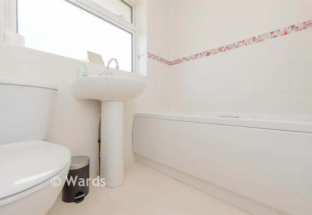 Bathroom - Milton Avenue, Cliffe Woods, Rochester, Kent - Wards of Kent