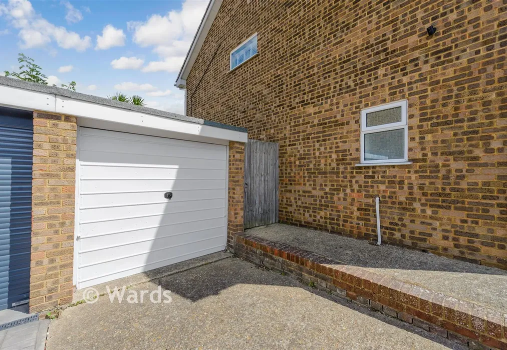 Garage - Milton Avenue, Cliffe Woods, Rochester, Kent - Wards of Kent