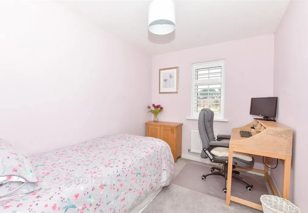 Bedroom 3 - West Brook View, Emsworth, Hampshire - Wards of Kent