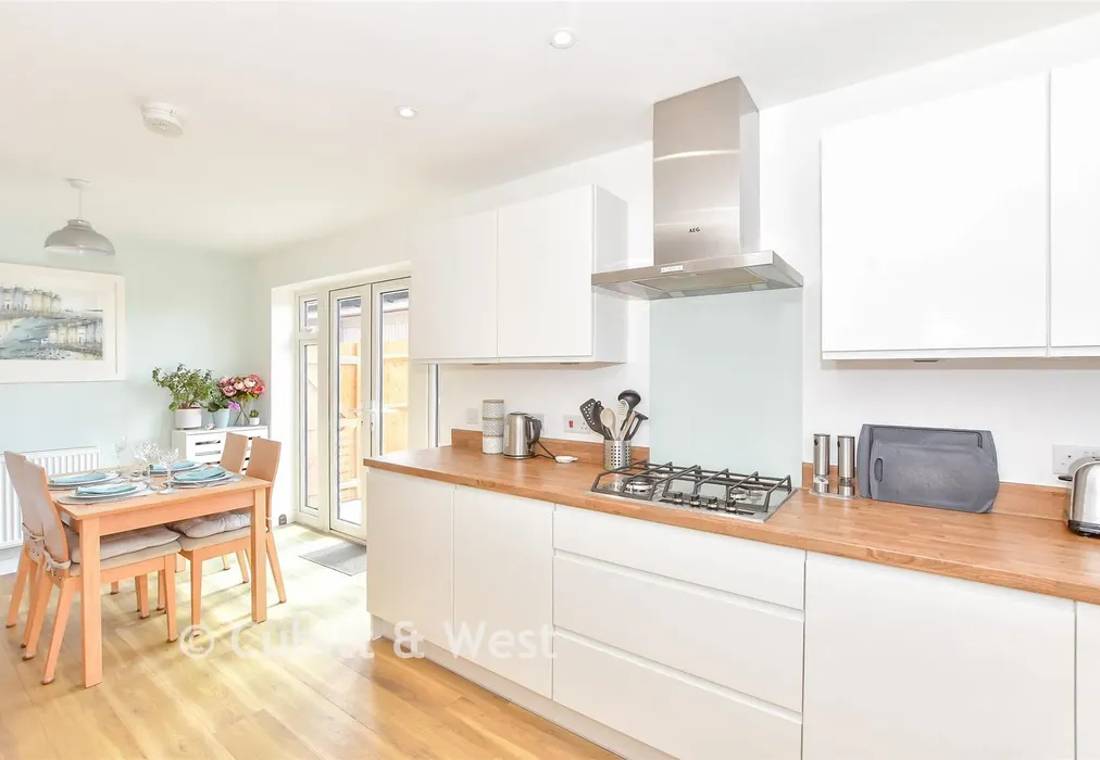 Kitchen/Diner - West Brook View, Emsworth, Hampshire - Wards of Kent