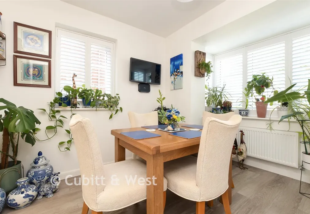 Dining Area - Sandcross Lane, Reigate, Surrey - Wards of Kent
