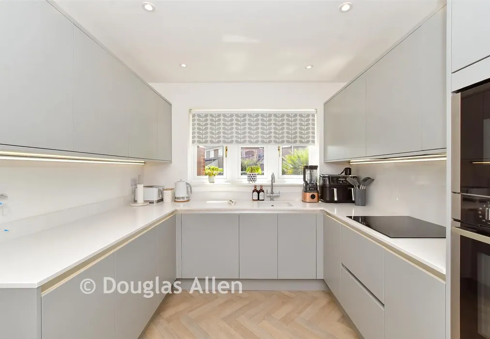 Kitchen - Ilfracombe Crescent, Hornchurch, Essex - Wards of Kent