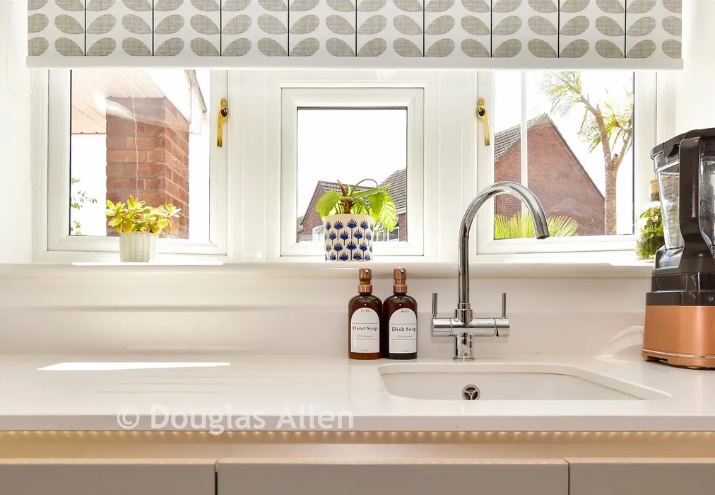 Internal Lifestyle Picture - Ilfracombe Crescent, Hornchurch, Essex - Wards of Kent