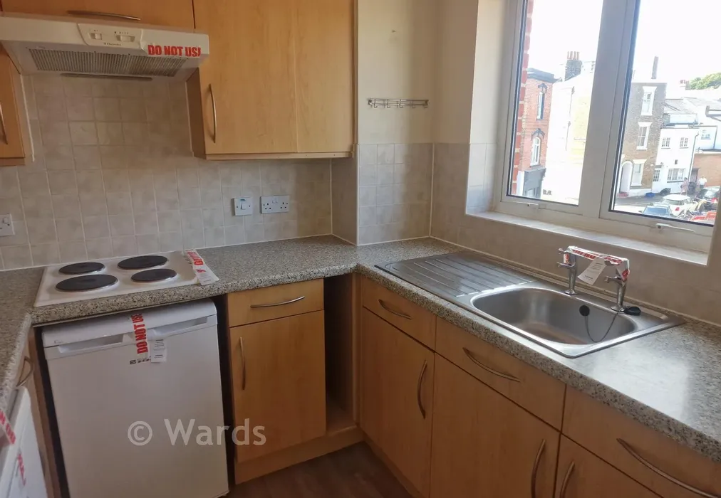 Kitchen - Queen Street, Ramsgate, Kent - Wards of Kent