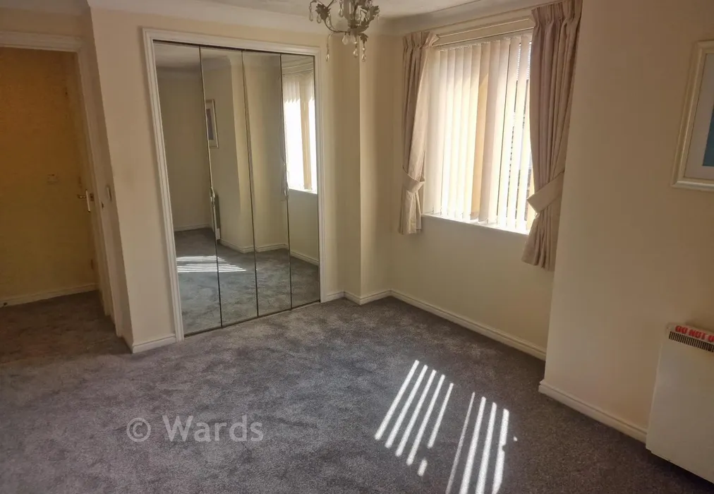 Bedroom 1 - Queen Street, Ramsgate, Kent - Wards of Kent