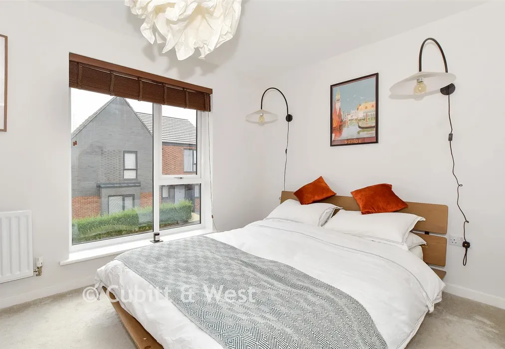 Bedroom 2 - William Belt Road, Crawley, Pease Pottage, West Sussex - Wards of Kent