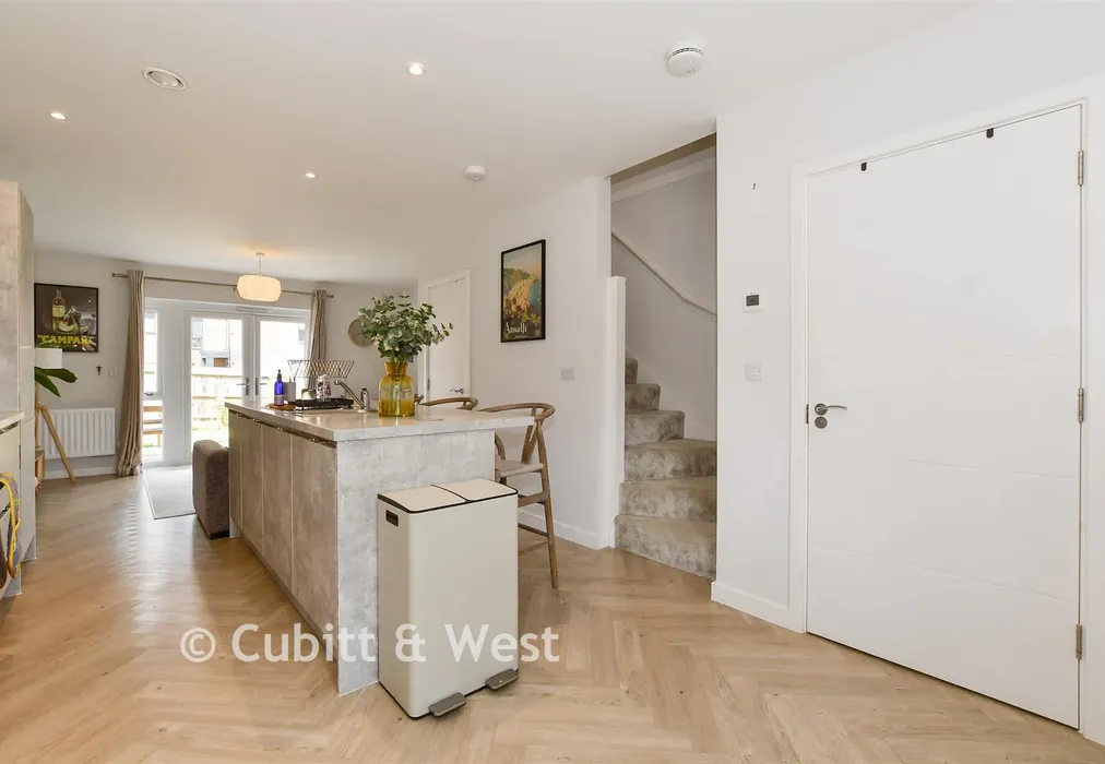 Kitchen/Diner - William Belt Road, Crawley, Pease Pottage, West Sussex - Wards of Kent
