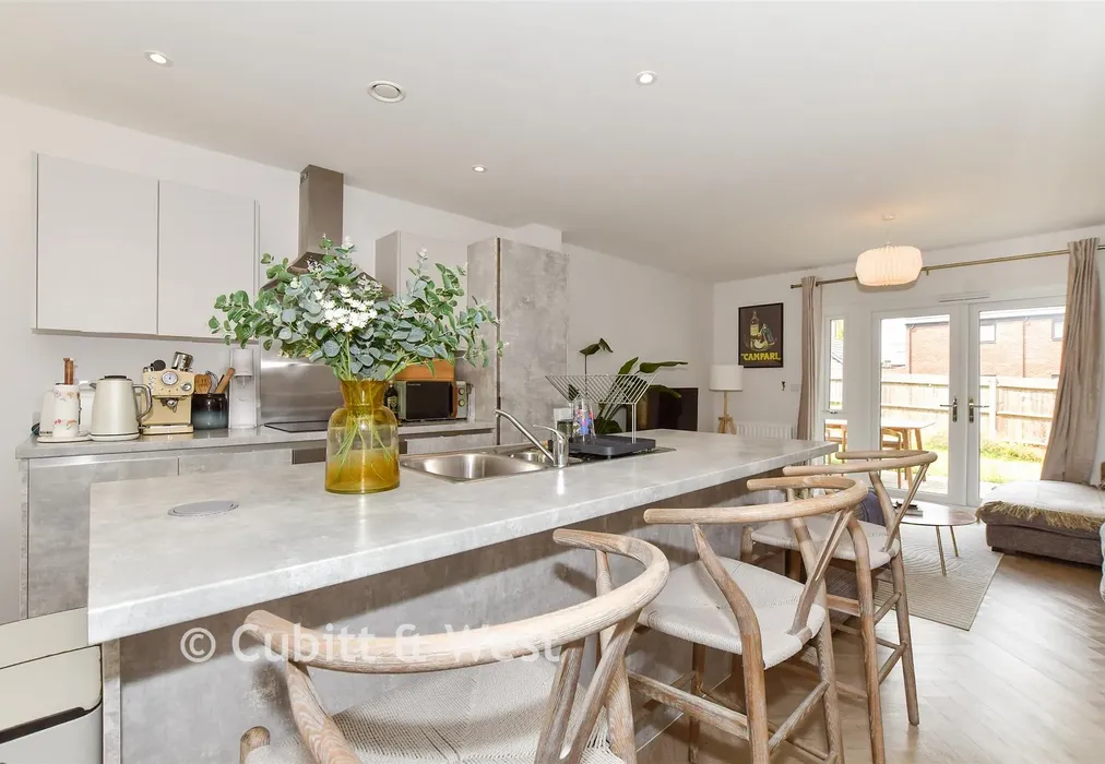 Kitchen/Diner - William Belt Road, Crawley, Pease Pottage, West Sussex - Wards of Kent