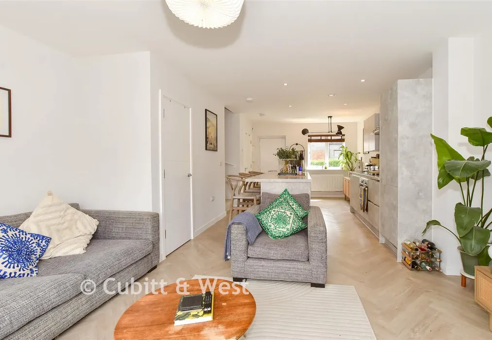 Lounge - William Belt Road, Crawley, Pease Pottage, West Sussex - Wards of Kent