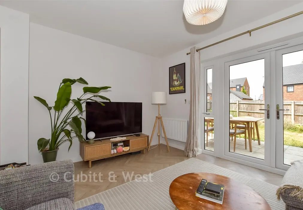 Lounge - William Belt Road, Crawley, Pease Pottage, West Sussex - Wards of Kent