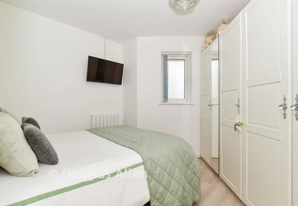 Bedroom 2 - Osterley Drive, Langdon Hills, Essex - Wards of Kent