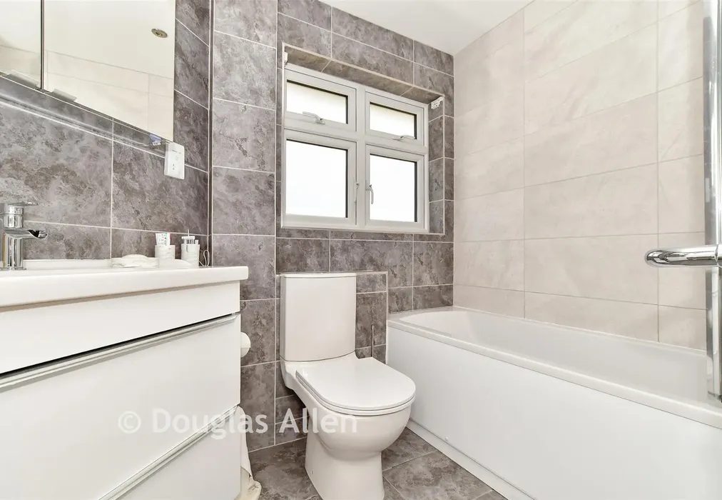 Bathroom - Osterley Drive, Langdon Hills, Essex - Wards of Kent