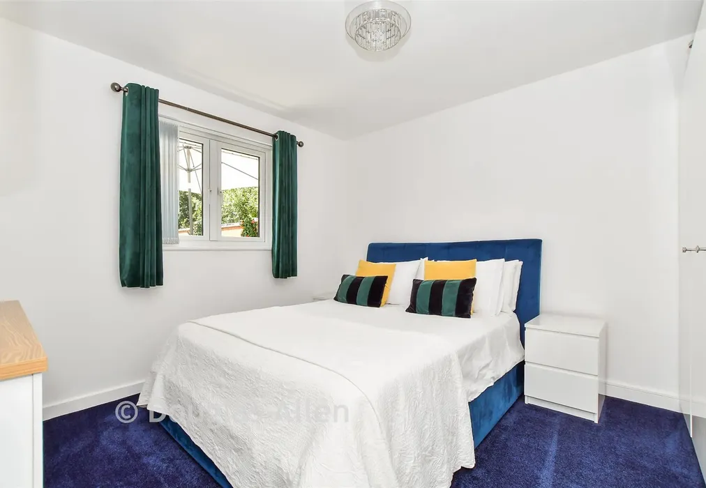 Bedroom 2 - Osterley Drive, Langdon Hills, Essex - Wards of Kent