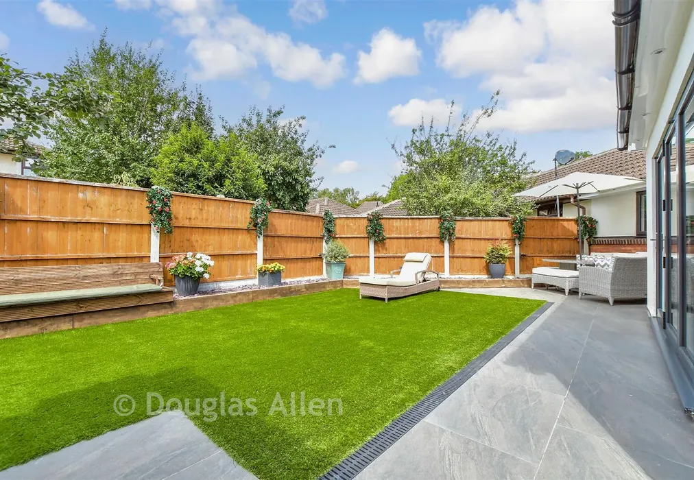 Rear Garden - Osterley Drive, Langdon Hills, Essex - Wards of Kent