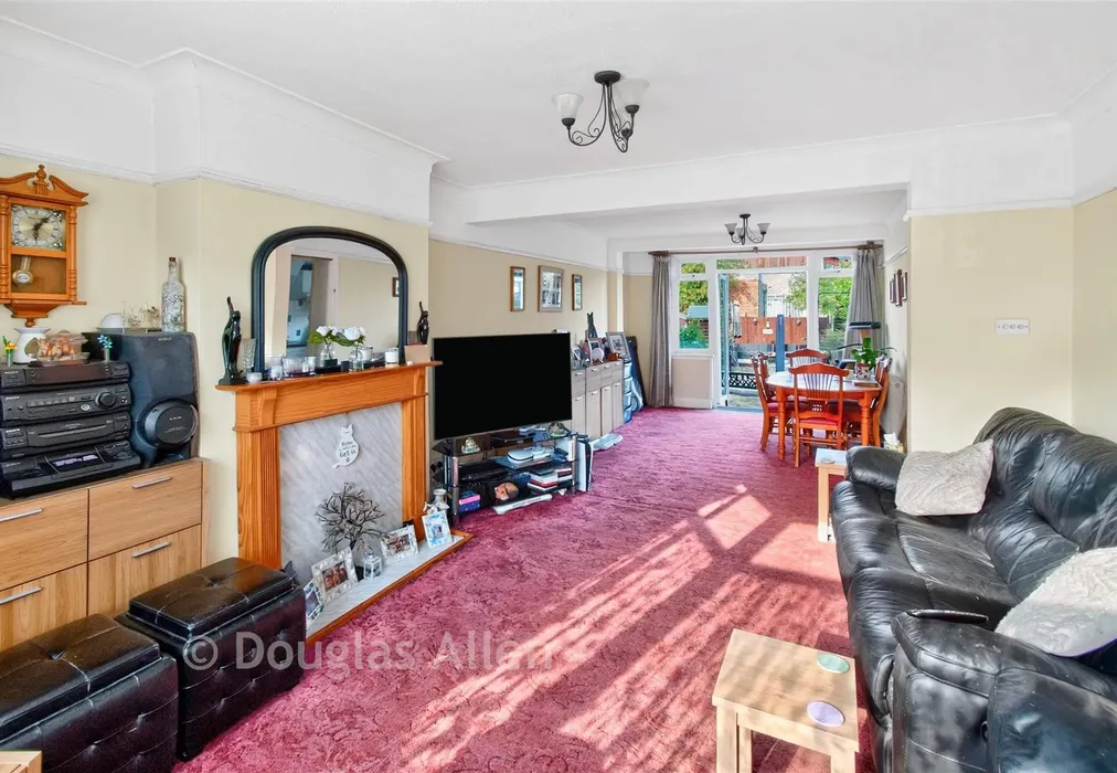 Lounge/Diner - High Street South, East Ham - Wards of Kent