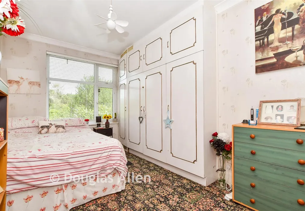 Bedroom 3 * - Main Road, Gidea Park, Essex - Wards of Kent