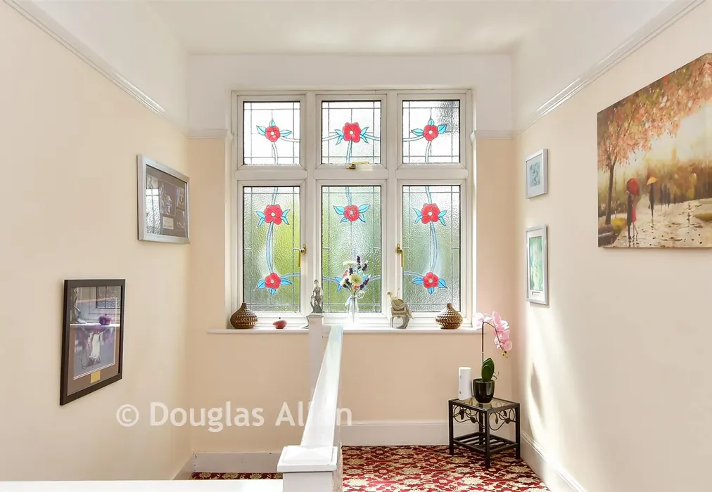 Internal Lifestyle Photograph - Main Road, Gidea Park, Essex - Wards of Kent