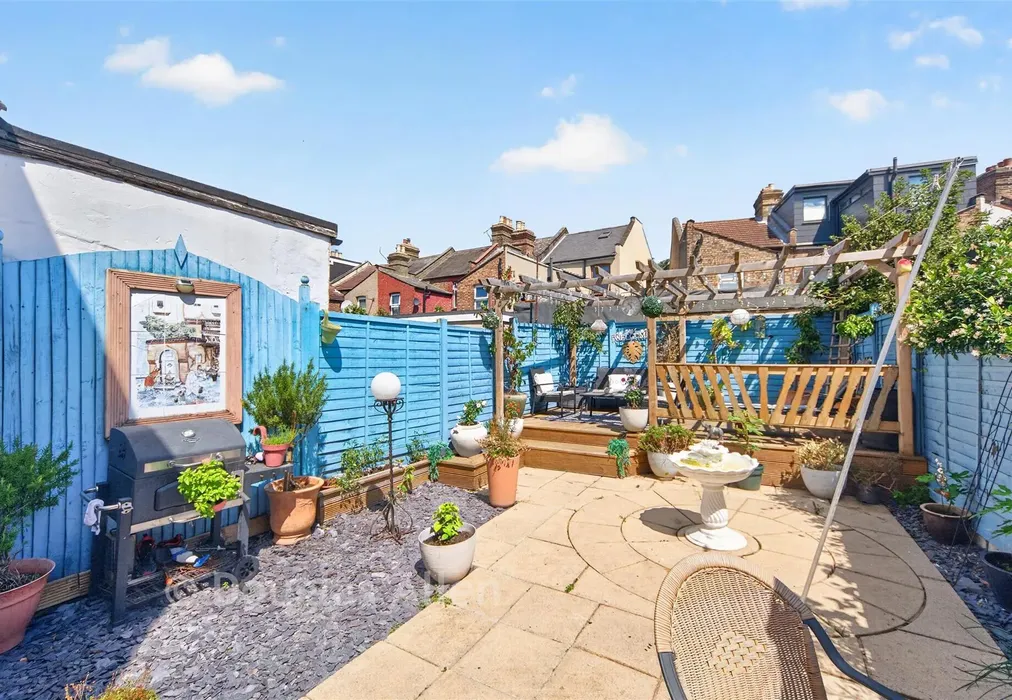 Rear Garden - Morland Road, Walthamstow - Wards of Kent